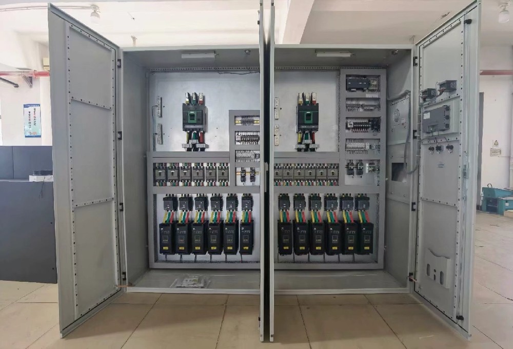 不小心将电力调解器的外壳损坏，，自行替换外壳会不会影响装备的防护品级和正常使用？？？