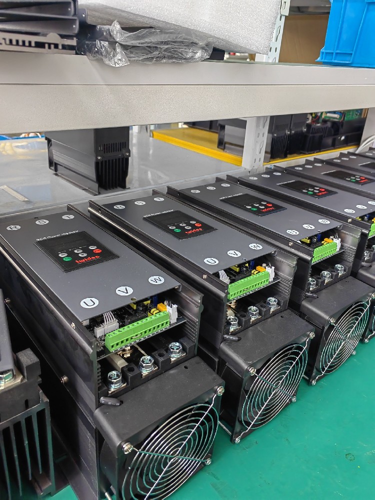 给电力调解器配备的包管丝频仍熔断，，怎样判断是装备过载照旧包管丝规格差池？？